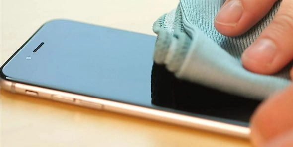 clean-iphone-590x297